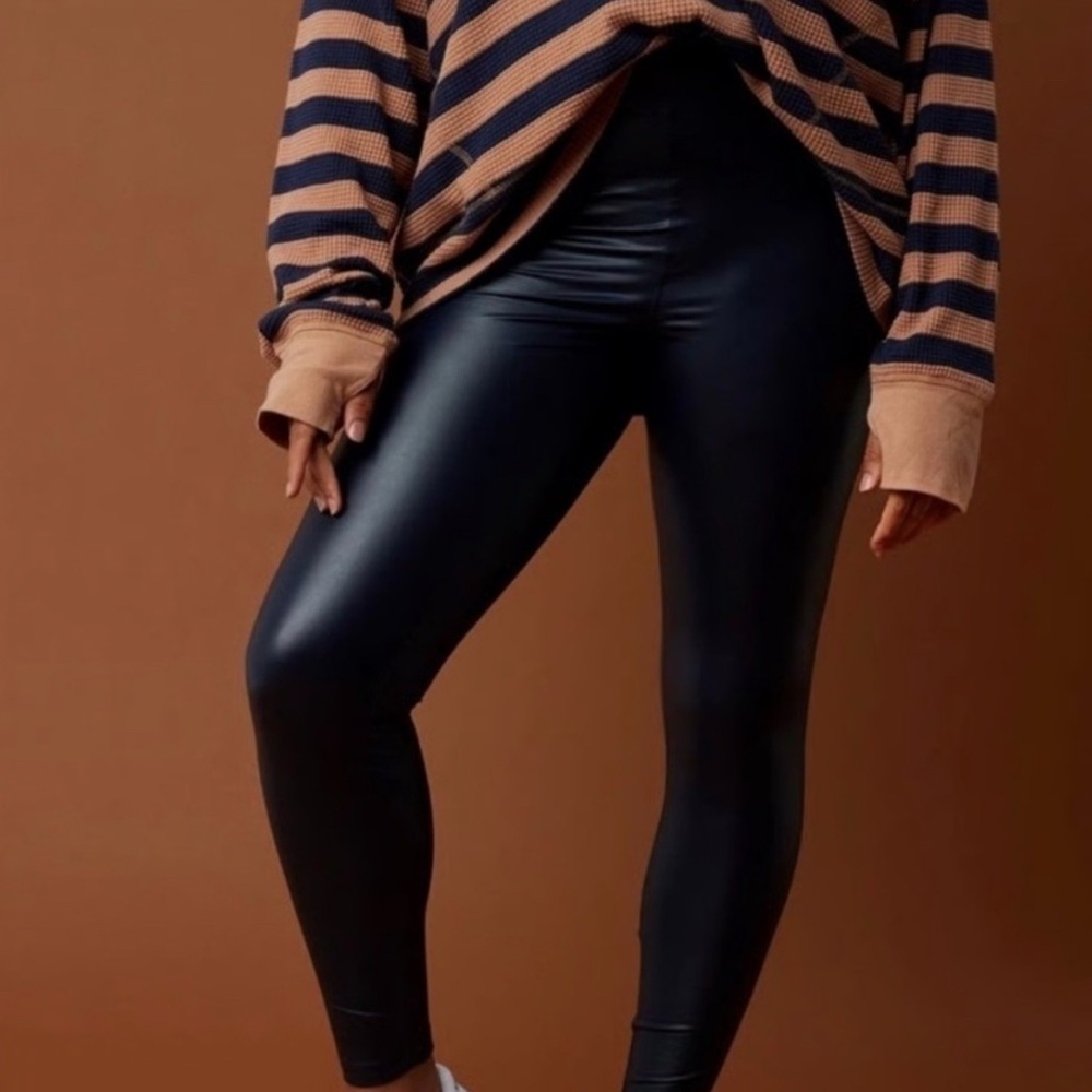 OFFLINE REAL LUX by Aerie high-rise Leggings NWT